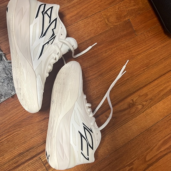 Puma Lamelo ball MB.02 Whispers Shoes frosted ivory color size US 8.5 - Picture 5 of 7